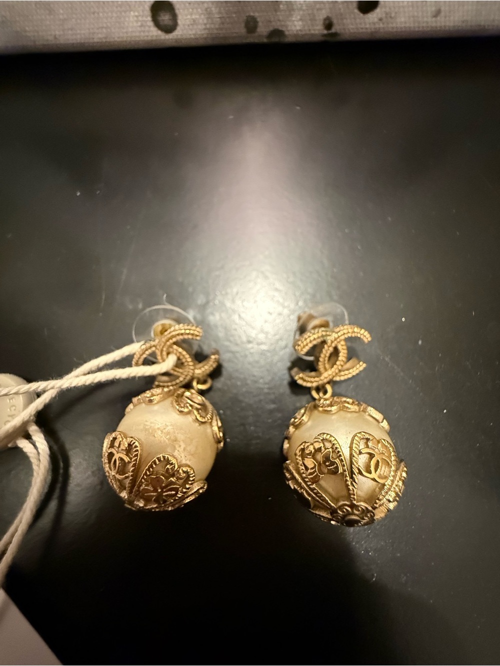 CHANEL Gold Tone Filigree CC Drop Earrings with Ivory Pearl - Picture 3 of 7
